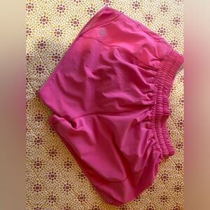 Lululemon hotty hot shorts 4"